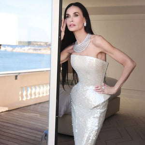 Broad Shoulders, Narrow Hips? Steal this Demi Moore's Styling Trick